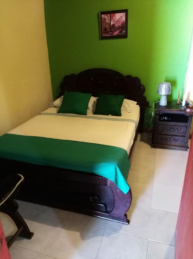 Posada Valerie Otel Archibolds Dış mekan fotoğraf