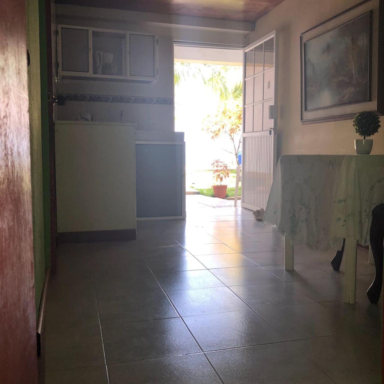 Posada Valerie Otel Archibolds Dış mekan fotoğraf