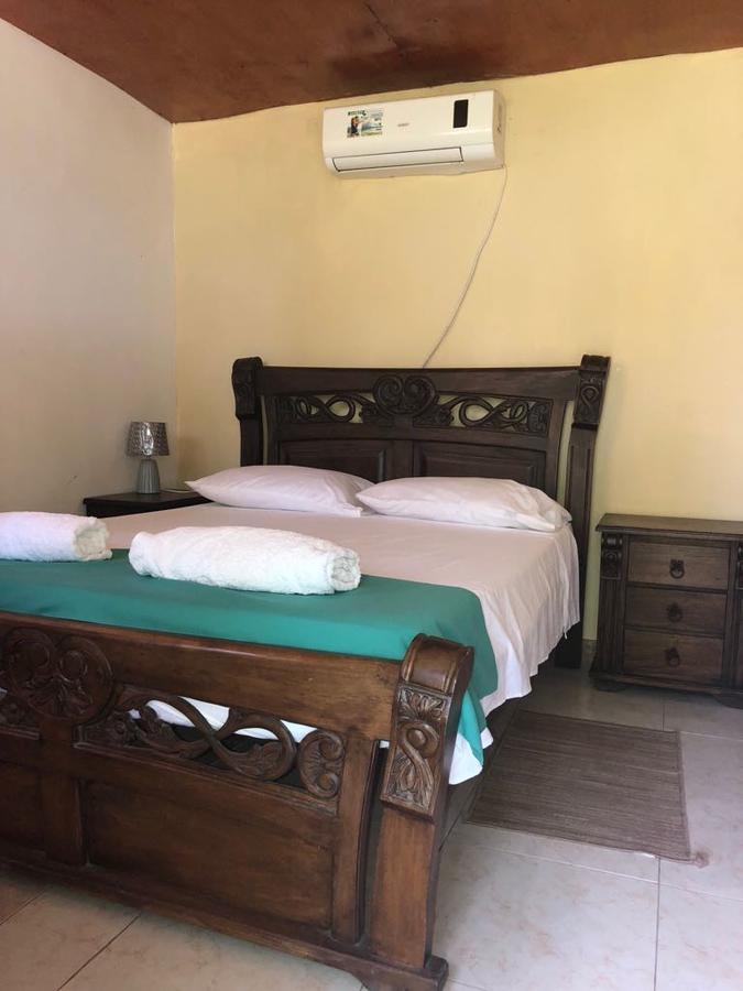 Posada Valerie Otel Archibolds Dış mekan fotoğraf